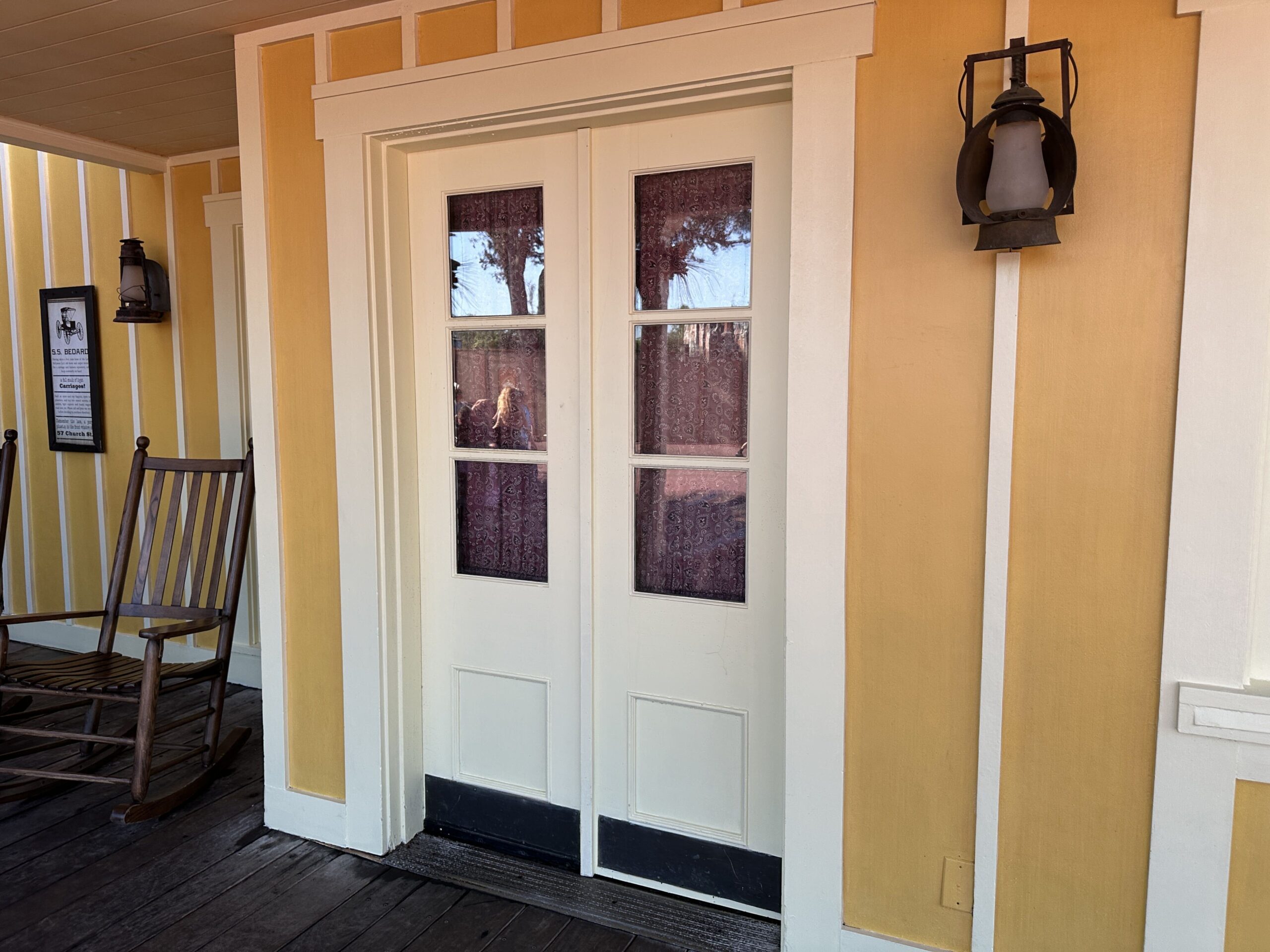 Frontier Trading Post is closed at Magic Kingdom, today, August 24. The cause is reportedly due to flooding in the store.
