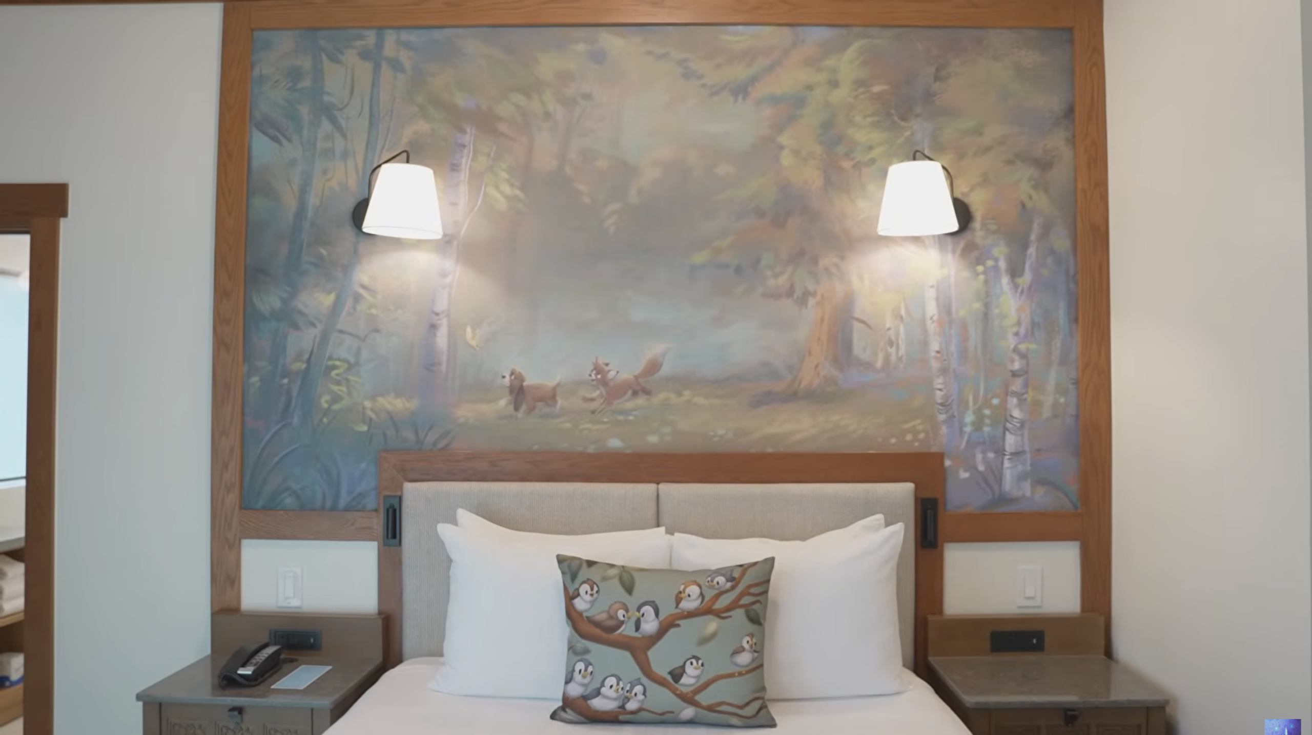 A new episode of Disney Vacation Club's "Details We Dig" takes a look at the reimagined Treehouse Villas at Disney's Saratoga Springs Resort, highlighting artwork and character details.