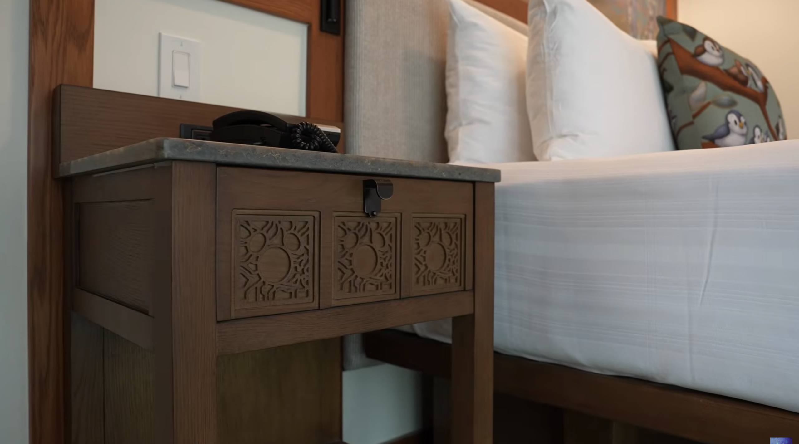 A new episode of Disney Vacation Club's "Details We Dig" takes a look at the reimagined Treehouse Villas at Disney's Saratoga Springs Resort, highlighting artwork and character details.