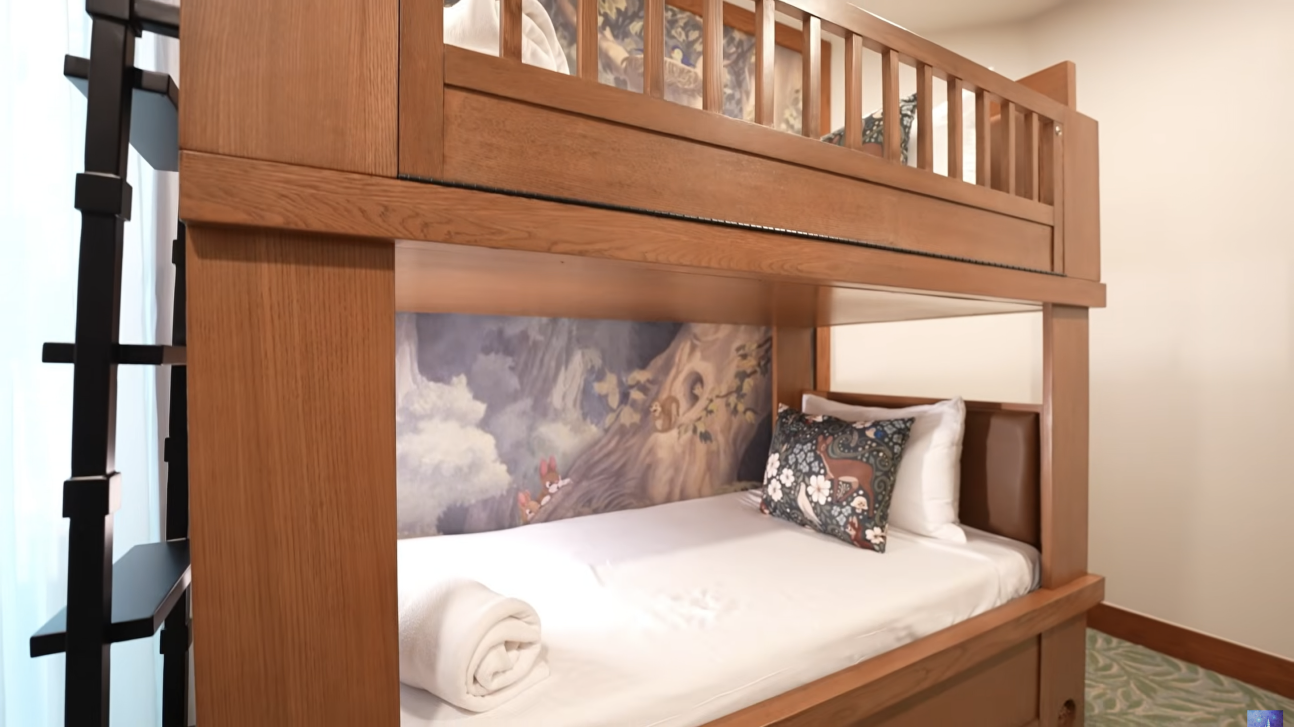 A new episode of Disney Vacation Club's "Details We Dig" takes a look at the reimagined Treehouse Villas at Disney's Saratoga Springs Resort, highlighting artwork and character details.