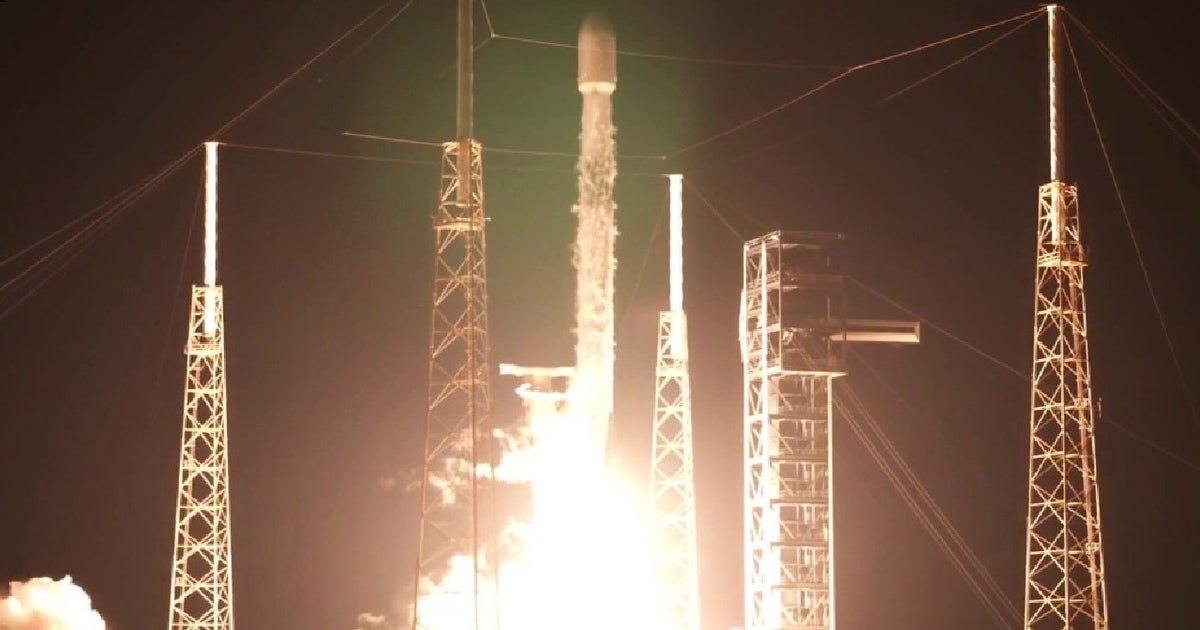 SpaceX launches more satellites from Florida for Starlink mission