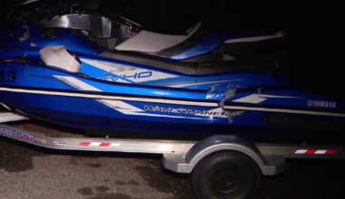 1 hospitalized after boat strikes jet ski in Orange County, officials say