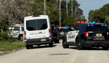 Police execute search warrant in Melbourne neighborhood