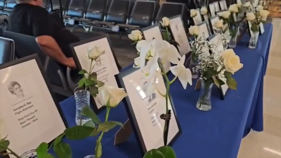 United Airlines honors lives lost in 9/11 attacks with display inside FLL - WSVN 7News | Miami News, Weather, Sports
