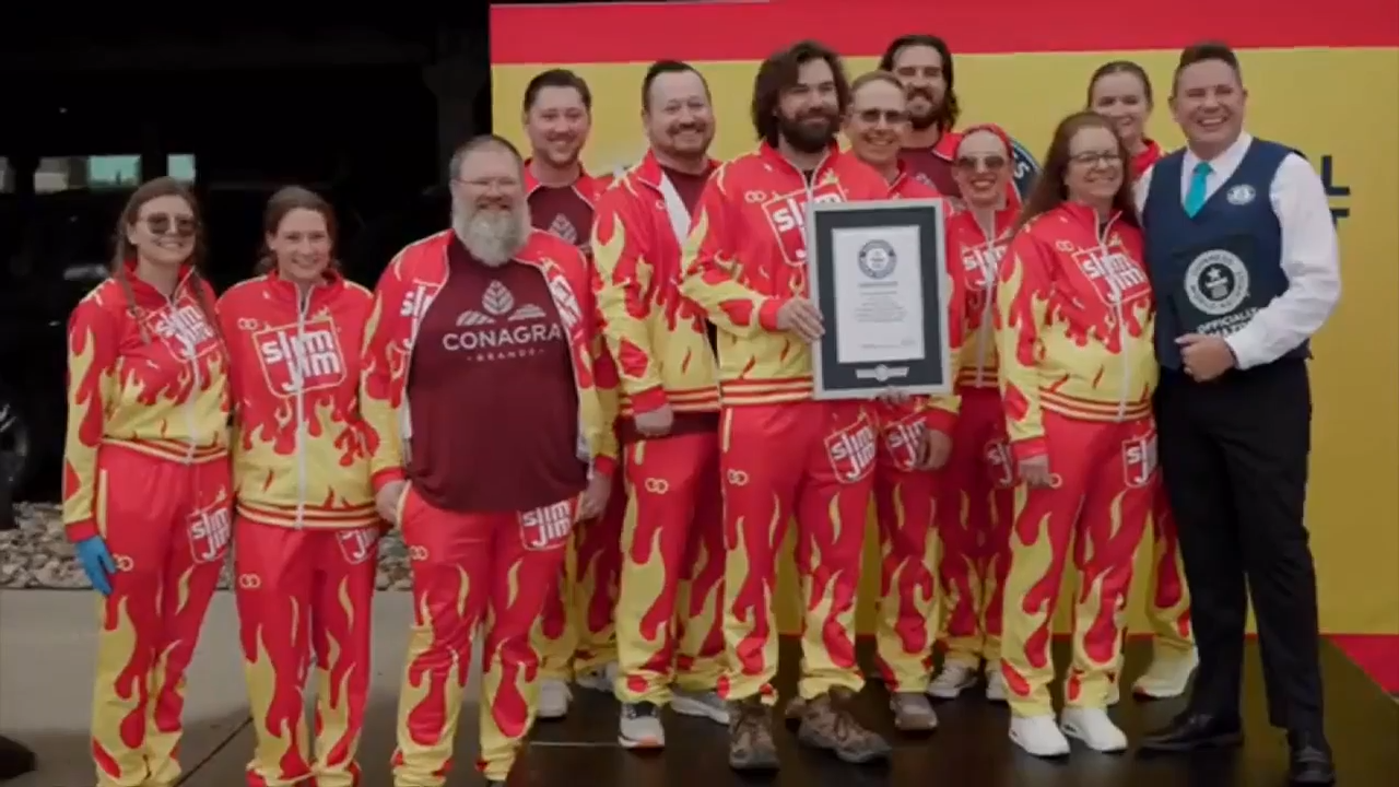 Slim Jim breaks own Guinness World Record for longest meat stick - WSVN 7News | Miami News, Weather, Sports