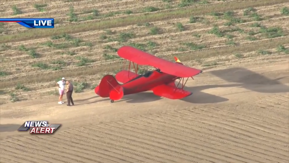 Small plane makes emergency landing in SW Miami-Dade; no injuries reported - WSVN 7News | Miami News, Weather, Sports