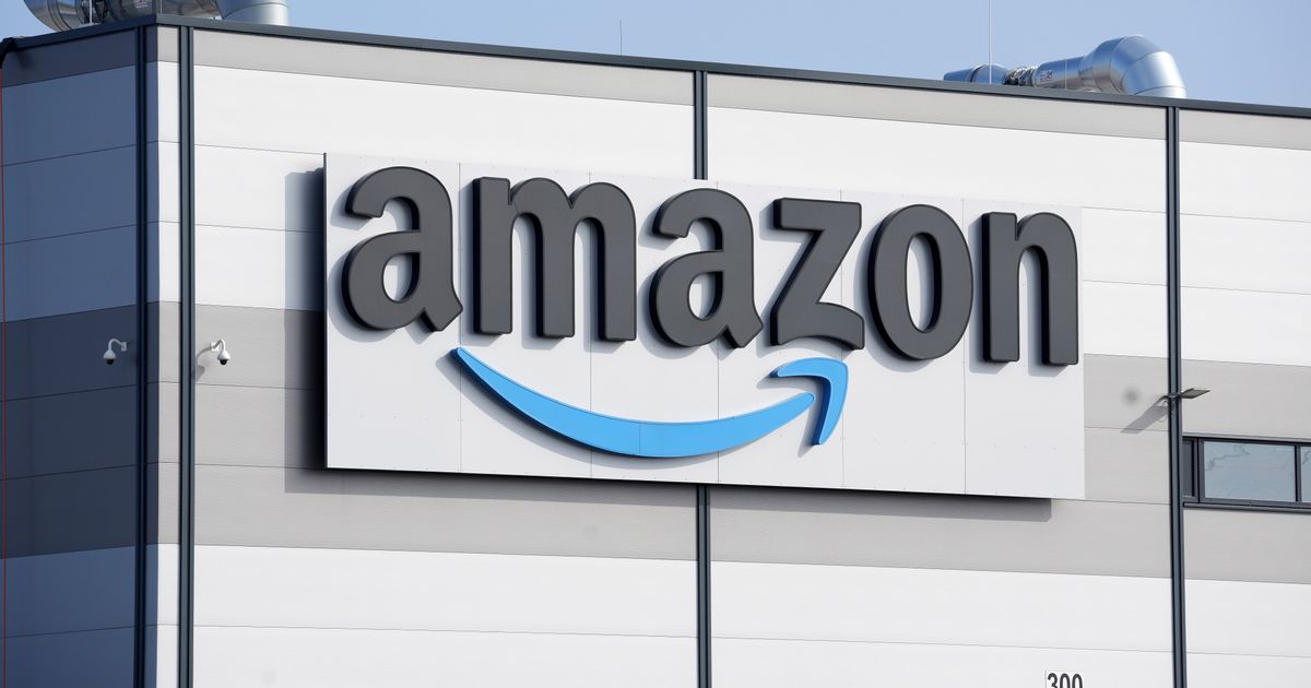 At least 5 dead after Amazon cargo plane barreled off runway at Miami airport :: WRAL.com