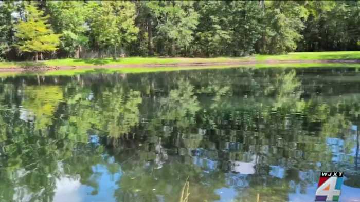 Family sues Jacksonville senior apartment complex after 85-year-old drowns in retention pond