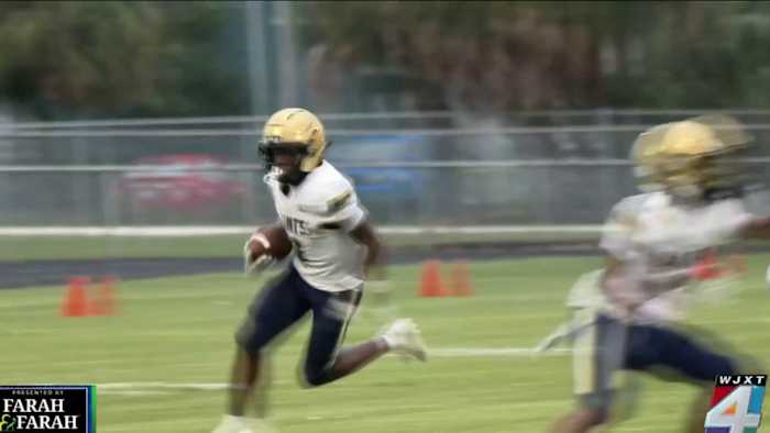 Sandalwood wins second straight in 31-28 clash with Wolfson