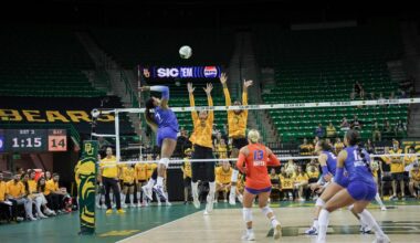 Gators Dominant in 3-0 Rout of No. 20 Baylor