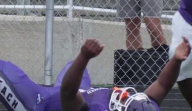 Ty Keister rolls left, throws back across the field and Jahmyri Jennings makes a grown-man grab 💪🏾