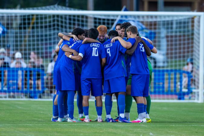 Eagles come up short at West Florida