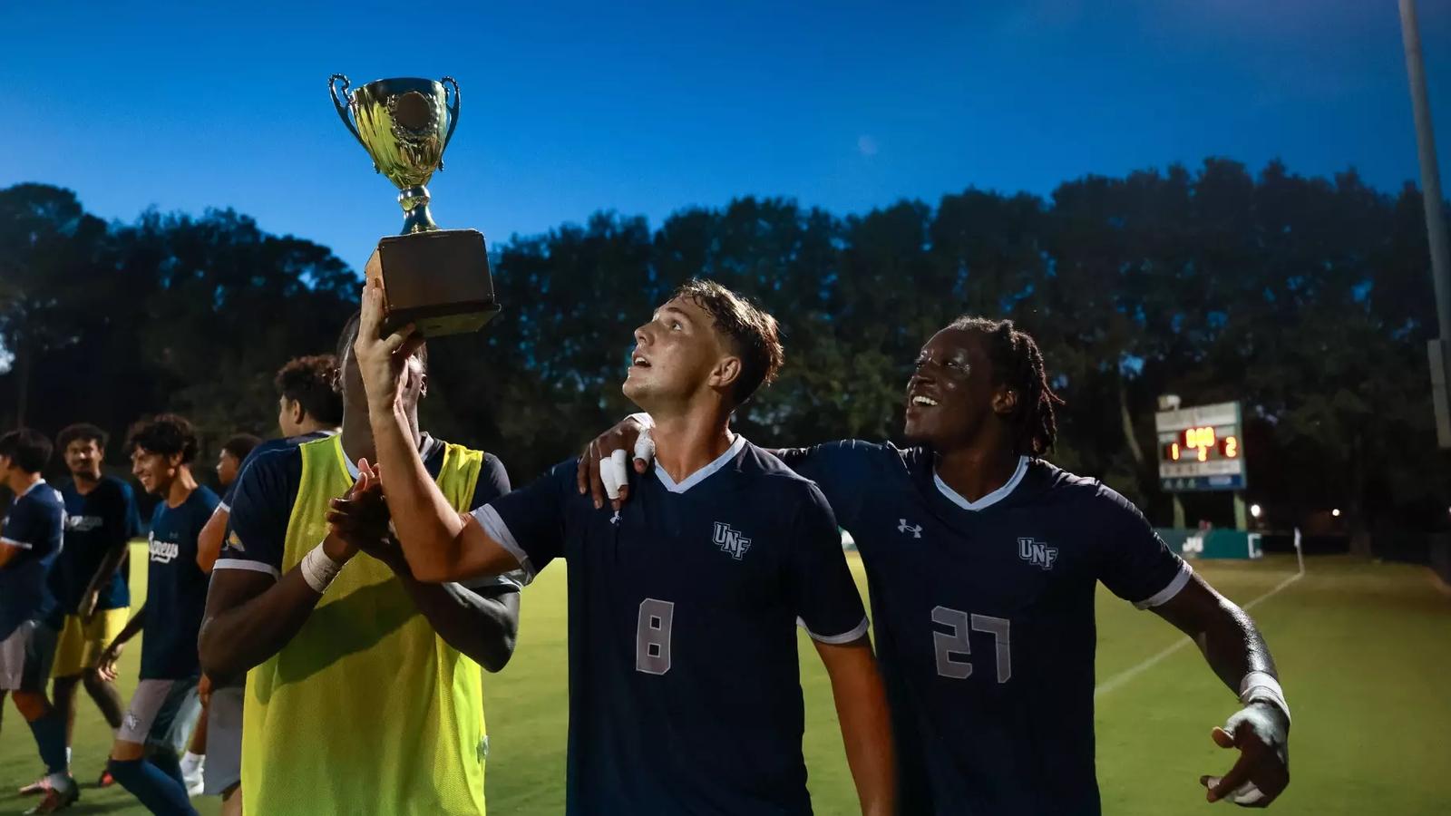 Men's Soccer Nets Two Late Goals, Wins Fourth-Straight Against Jacksonville
