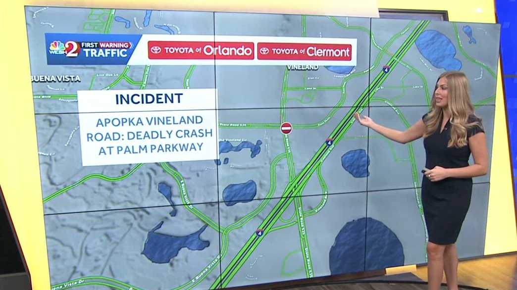 Deadly crash shuts down stretch of Apopka Vineland Road