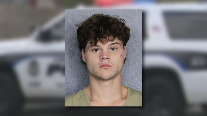 YouTuber Jack Doherty pushed girlfriend, put ‘hands around her neck,’ arrest report says