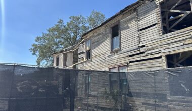 The deteriorating facade of the Historic Jackson House in Tampa