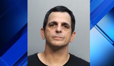 Hialeah man’s revenge for getting fired? Stealing dozens of iPads, police say