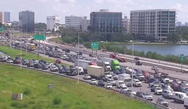 Howard Frankland Bridge southbound lanes close following multi-vehicle crash: FHP