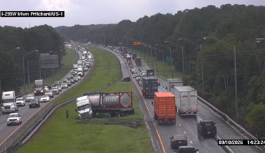 Lanes reopen after tanker truck crash on I-295 near Pritchard Road