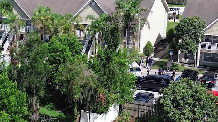 Barricaded subject taken into custody at Semiole County apartment complex, FBI says