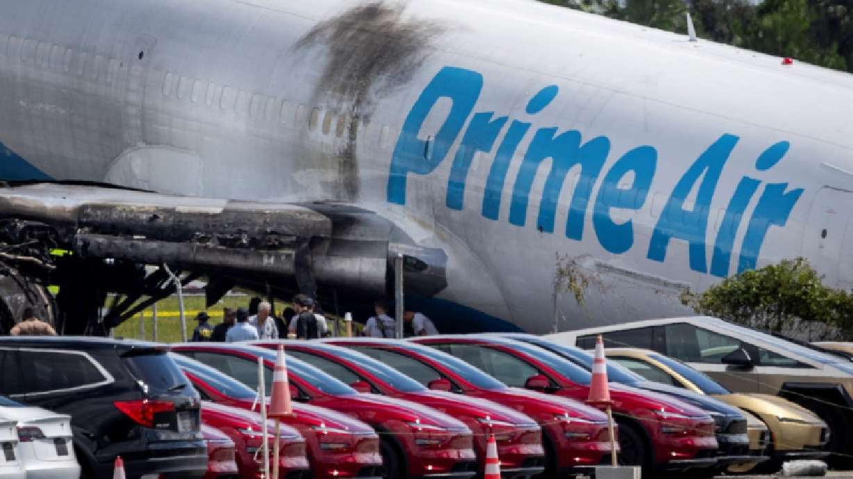 Amazon pauses operations with 21 Air after Miami cargo plane crash