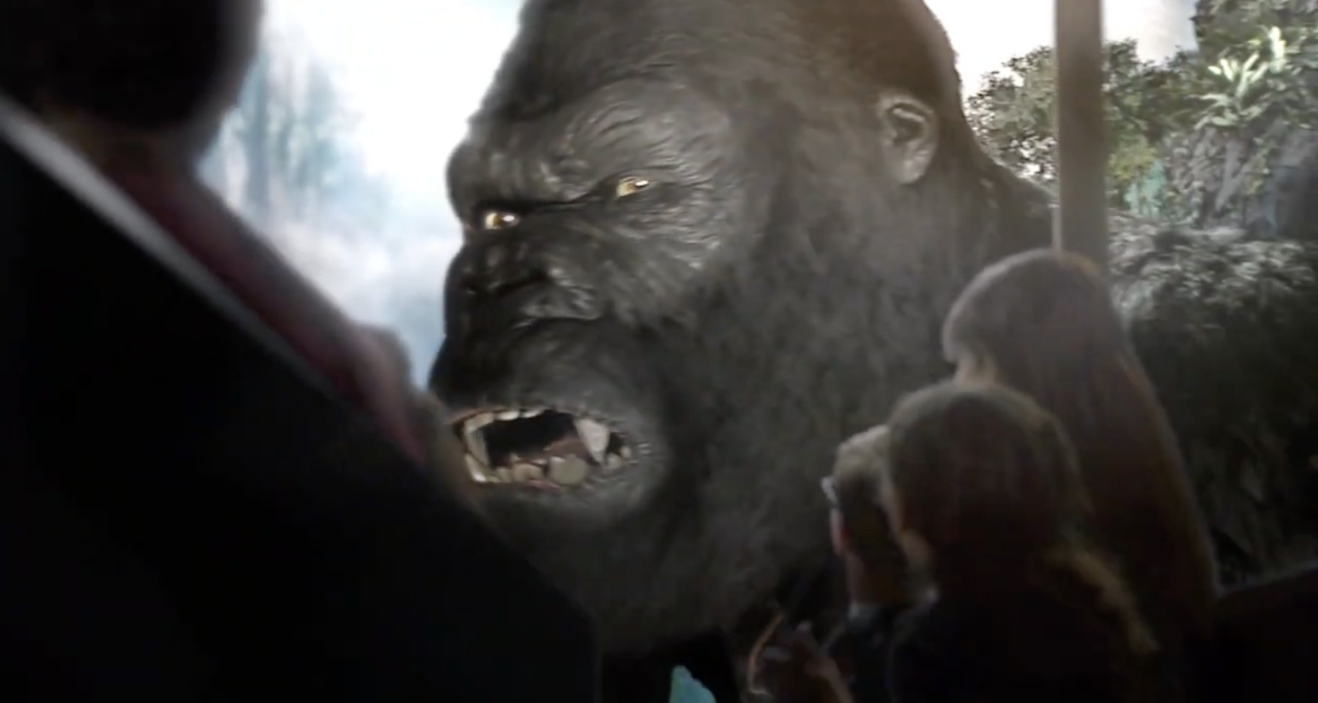 Skull Island: Reign of Kong has remained unexpectedly closed at Universal Islands of Adventure amid an unconfirmed rumor that the attraction’s massive King Kong animatronic caught fire while undergoing repairs.