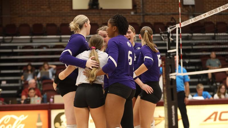 Volleyball ends nation's longest win streak at Florida State