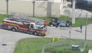 Oakland Park rollover crash sends 2 children to hospital, deputies say