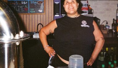 Lesbian dive bar pop-up Mommy Knows Best debuts in Orlando
