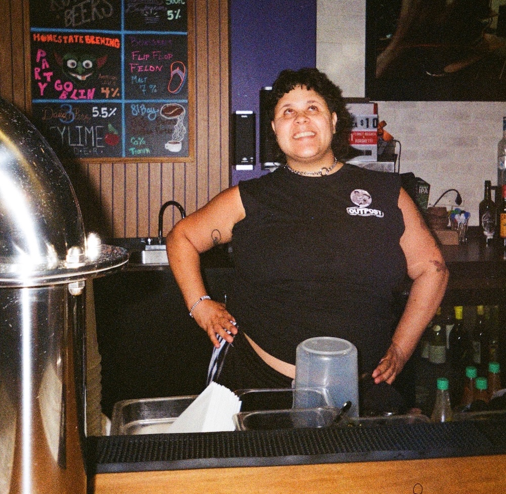 Lesbian dive bar pop-up Mommy Knows Best debuts in Orlando