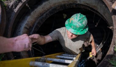 Ohio, Florida Guard units partner to upgrade base communications infrastructure