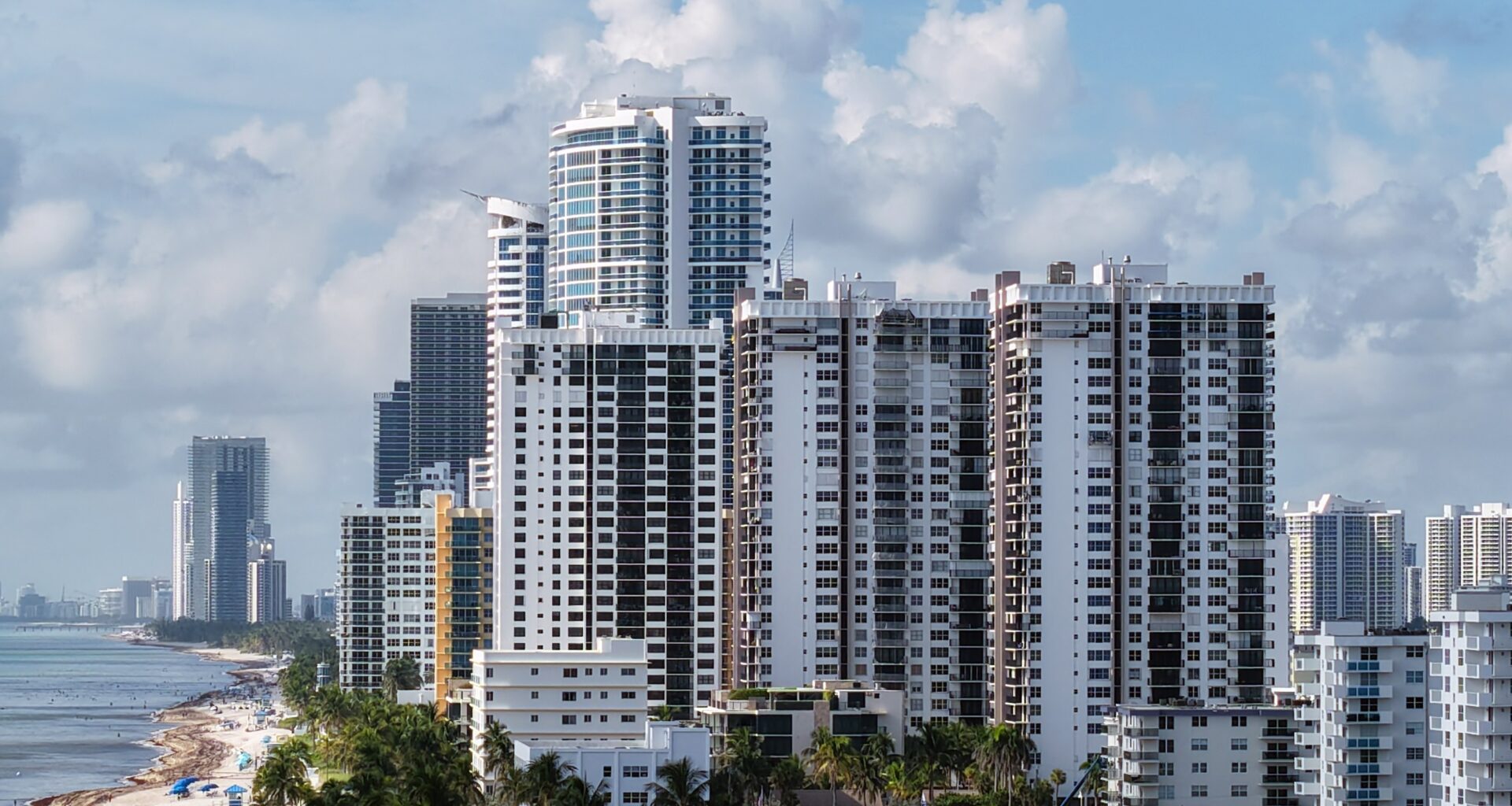 Hollywood commission backs plan for taller towers at beach