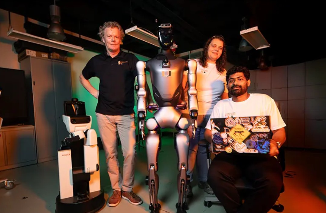 A humanoid joins UM's RoboCanes team