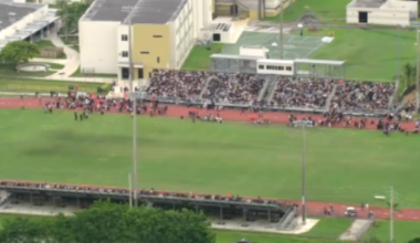 Lockdowns lifted at 2 schools in Davie after reported bomb threat, school officials say – NBC 6 South Florida