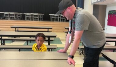 Tampa Bay Elementary cafeteria manager saves choking student