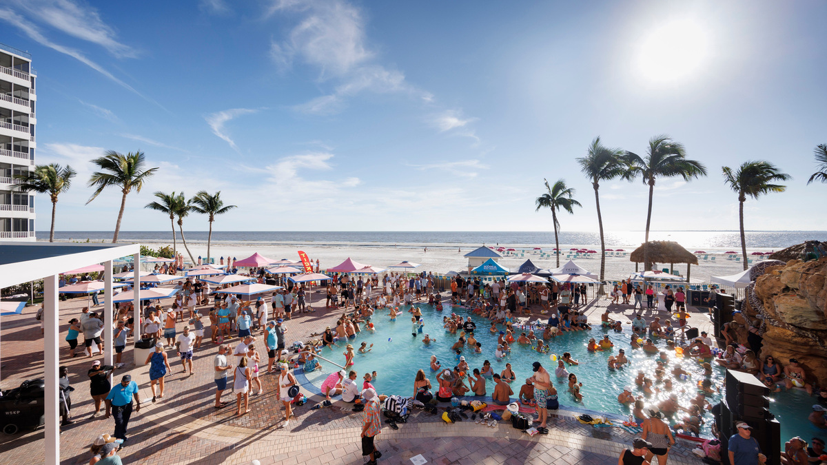 There’s time to hear one last song. Check for tickets and head for Fort Myers Beach later today as Country star Michael Ray closes out 10 days of music with a pool-party performance at Pink Shell Beach Resort & Marina. Shown: 2024 closing concert. There’s time to hear one last song. Check for tickets and head for Fort Myers Beach later today as Country star Michael Ray closes out 10 days of music with a pool-party performance at Pink Shell Beach Resort & Marina. Shown: 2024 closing concert.