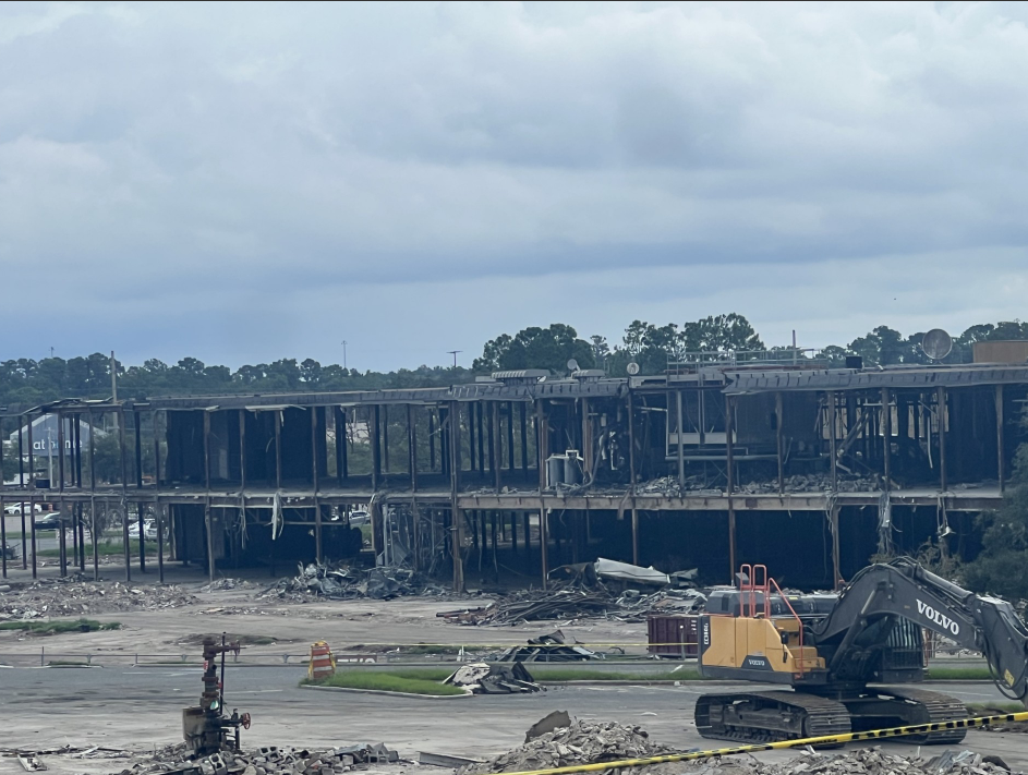 What is replacing Sears at the Orange Park Mall?