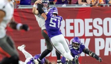 Baker Mayfield dislocates thumb in loss to Vikings; Bucs await MRI results