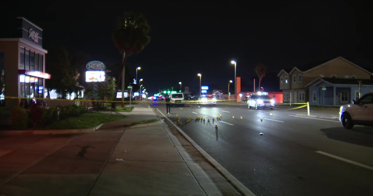 Woman hospitalized after overnight shooting outside Salem's Fresh Eats in St. Petersburg: Police