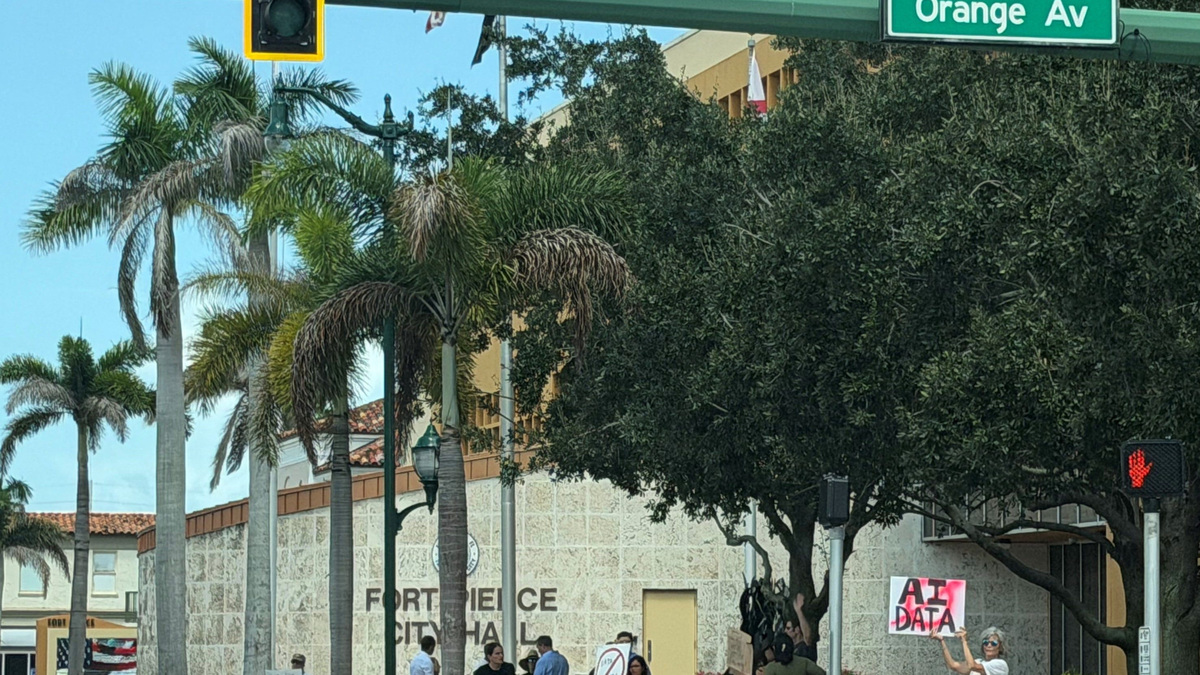 Protesters at U.S. 1 and Orange Avenue oppose the possibility of data centers in Fort Pierce city limits. Protesters at U.S. 1 and Orange Avenue oppose the possibility of data centers in Fort Pierce city limits.