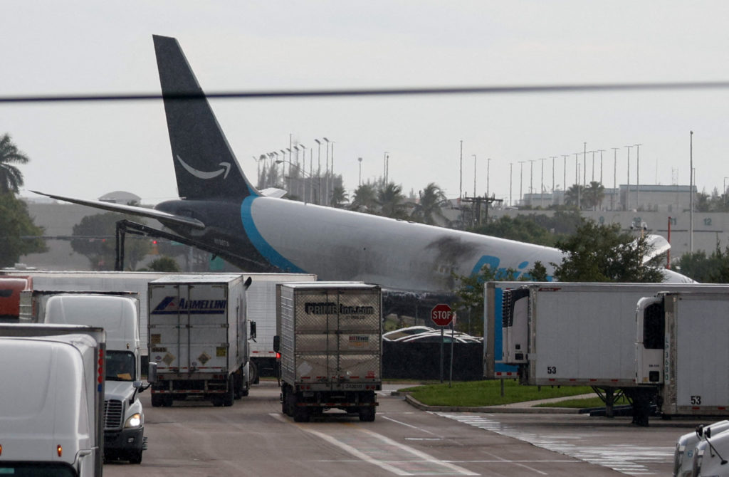 Cargo plane crash in Miami, Florida