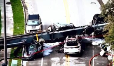 4 hospitalized after crane collapses in Miami, fire rescue says