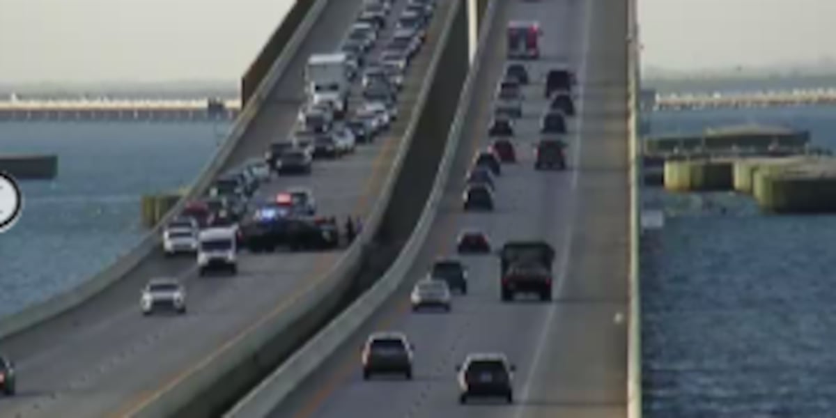 Northbound I-275 crash delays Tuesday morning drivers