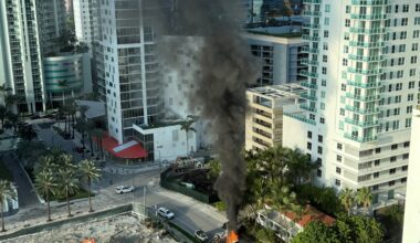 4 hospitalized after crane collapses in Brickell causes road closures, police say – NBC 6 South Florida