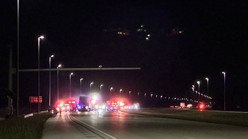 Fiery crash involving car, tractor-trailer shuts down northbound I-95 near Indiantown Rd. (WPEC)
