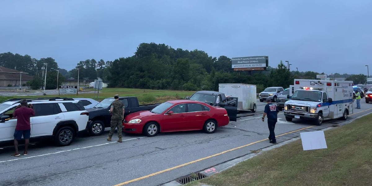 One hospitalized after 5-car pileup on Highway 17 in Jacksonville
