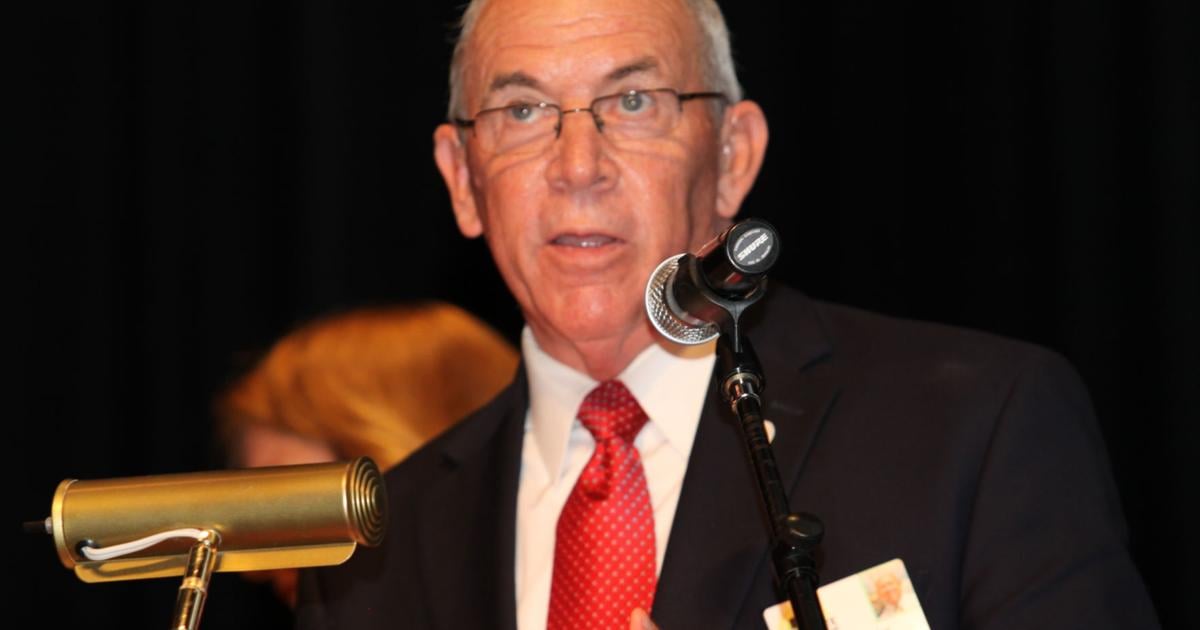 Douglas Whittaker, former superintendent of schools, dies at 77 | Port Charlotte News