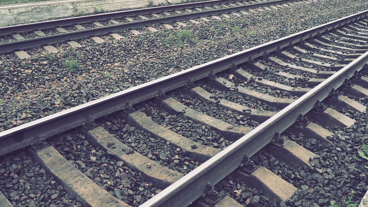 West Miami Police Chase Ends With Truck on Train Tracks