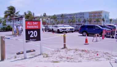 Fort Myers Beach Town Council approves higher parking rates | Lee County