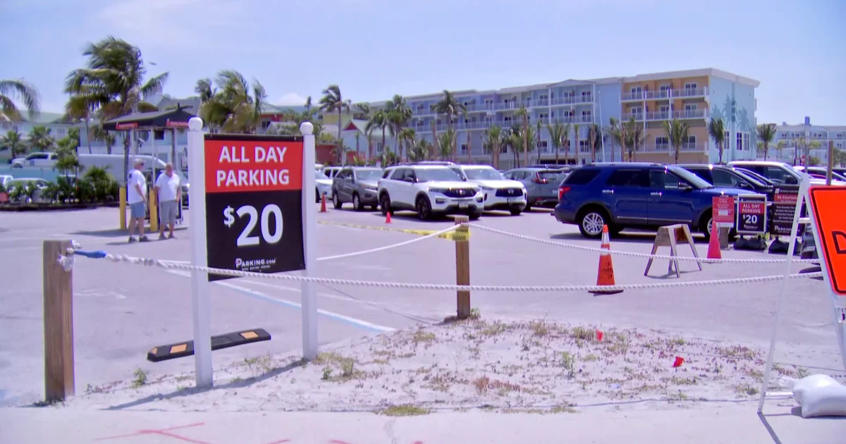 Fort Myers Beach Town Council approves higher parking rates | Lee County